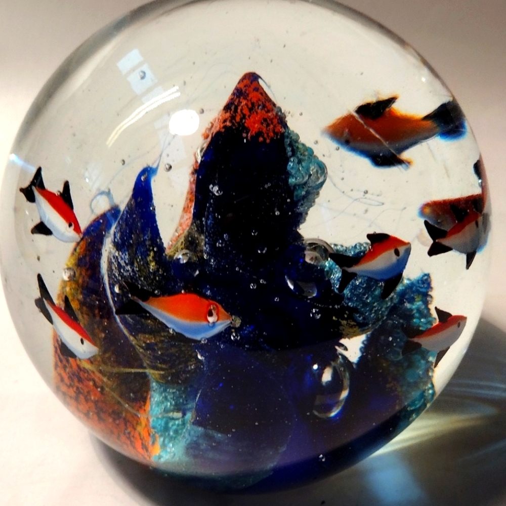 Lg. Paper Weight Tropical Fish Aquarium